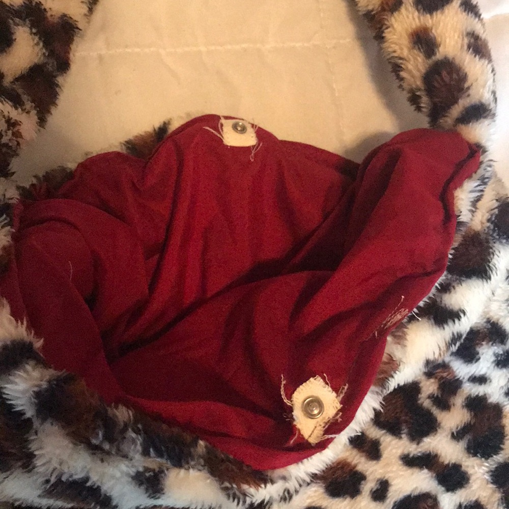 Oversized cheetah print tote bag! - Picture 2 of 3